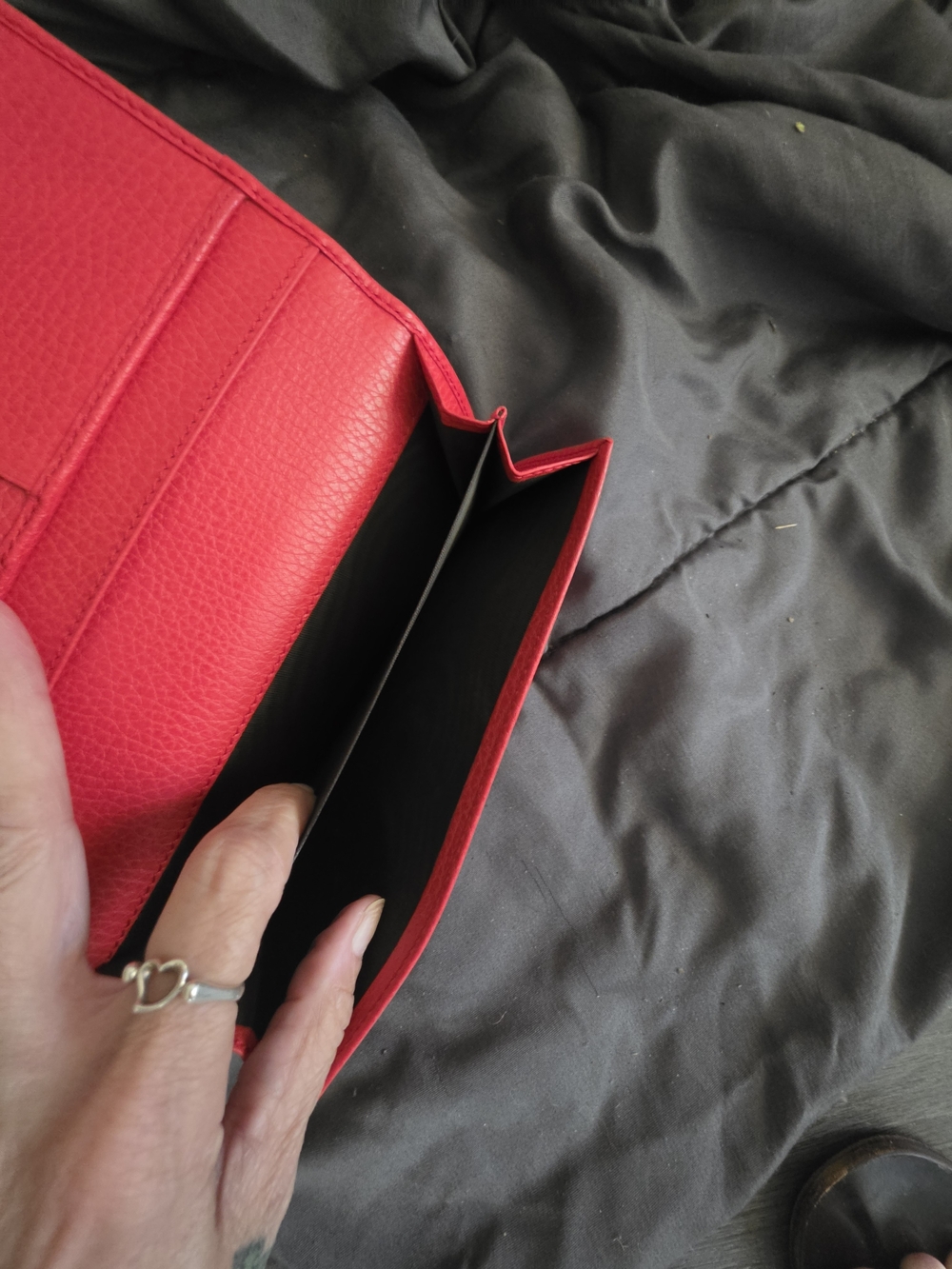 AUTHENTIC Gucci Red Leather Continental Wallet - Picture 5 of 8